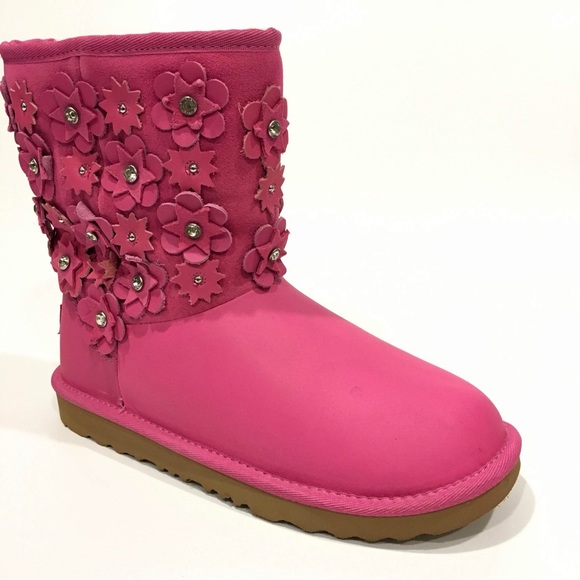 UGG CLASSIC SHORT II PETAL BOOTS -PINK AZALEA LEATHER -BIG KIDS US 5 -NEW - Picture 8 of 9